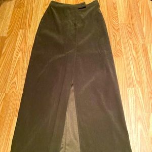 The Perfect Pencil Skirt